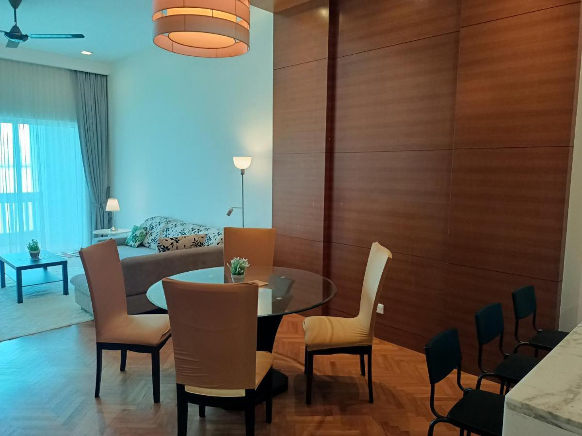 Straits Quay Marina Suites Penang By Aurorahomes Bagan Jermal Ngoại thất bức ảnh