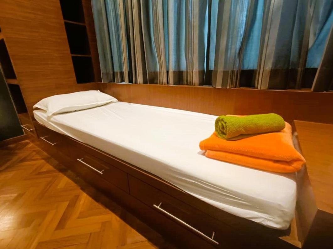 Straits Quay Marina Suites Penang By Aurorahomes Bagan Jermal Ngoại thất bức ảnh