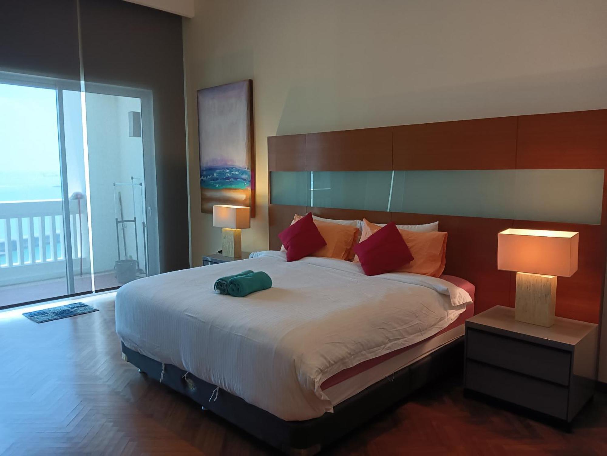 Straits Quay Marina Suites Penang By Aurorahomes Bagan Jermal Ngoại thất bức ảnh