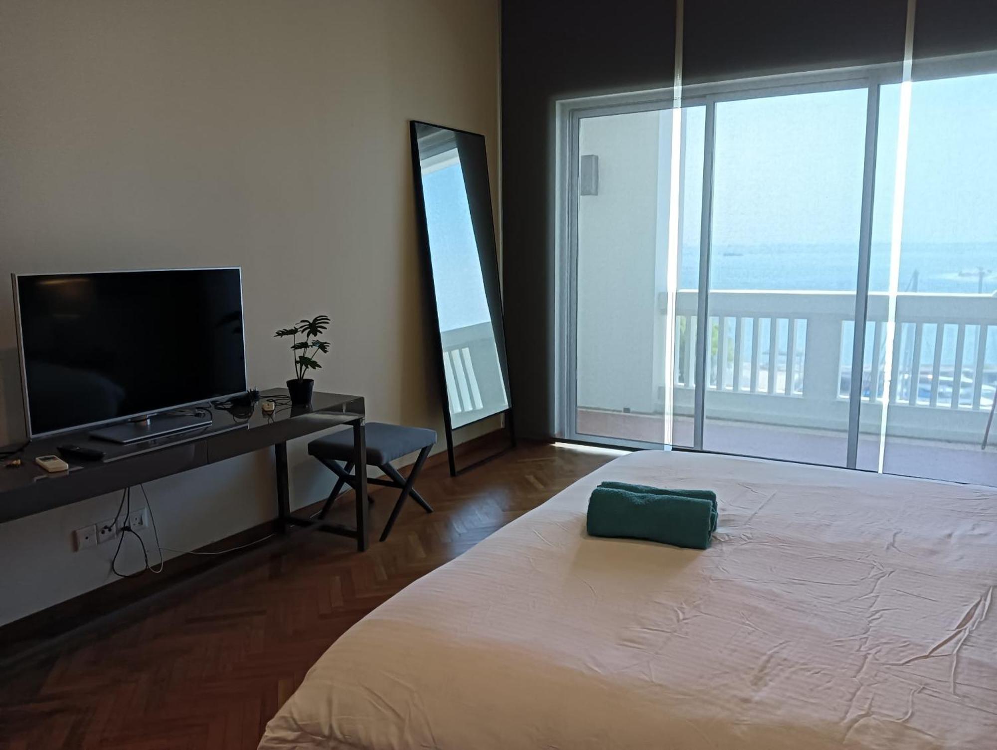 Straits Quay Marina Suites Penang By Aurorahomes Bagan Jermal Ngoại thất bức ảnh