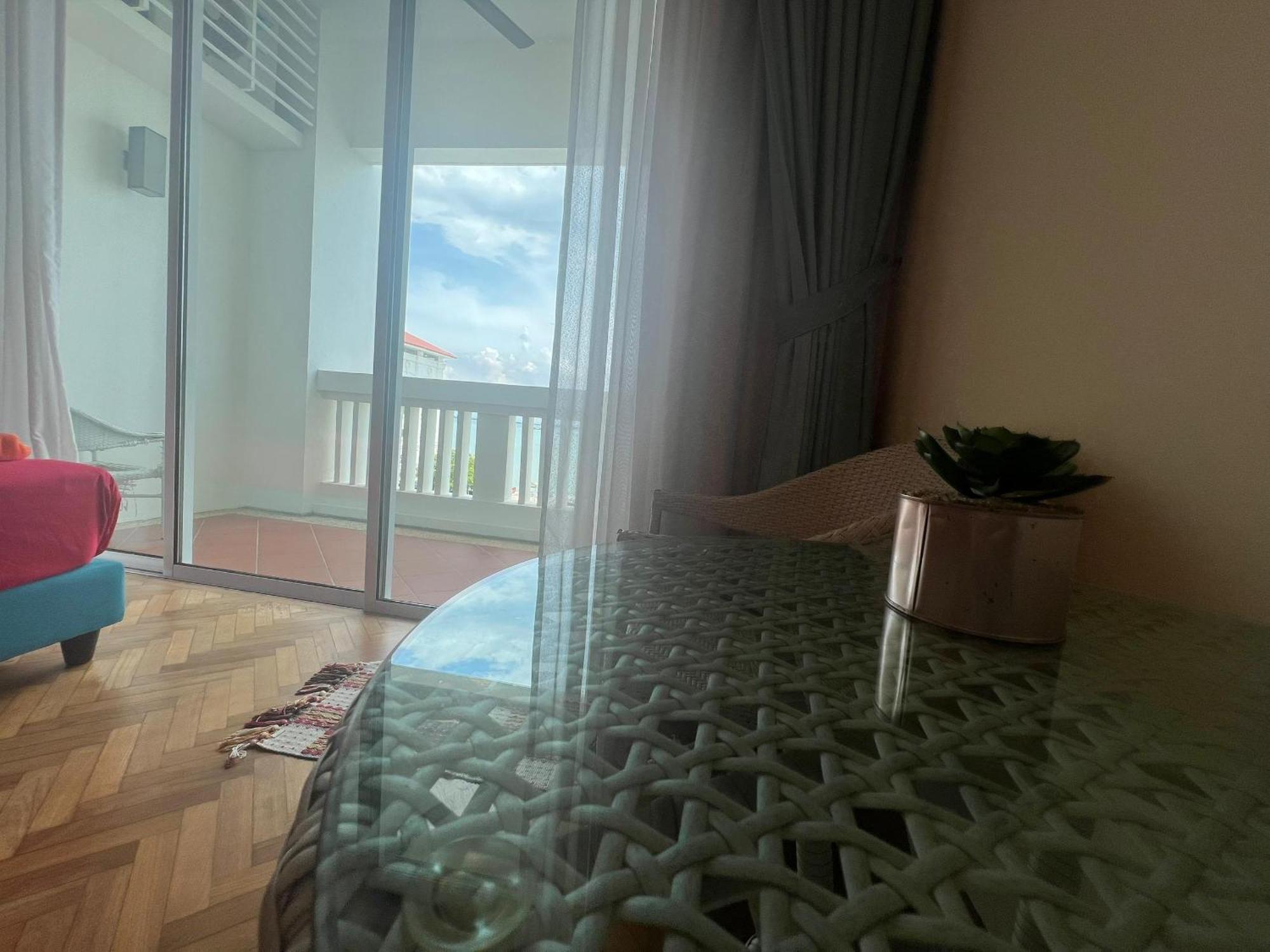 Straits Quay Marina Suites Penang By Aurorahomes Bagan Jermal Ngoại thất bức ảnh