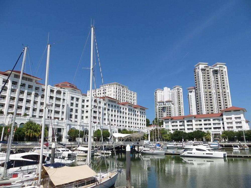 Straits Quay Marina Suites Penang By Aurorahomes Bagan Jermal Ngoại thất bức ảnh
